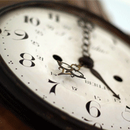 ドイツ製の大型置き時計が人気の理由について